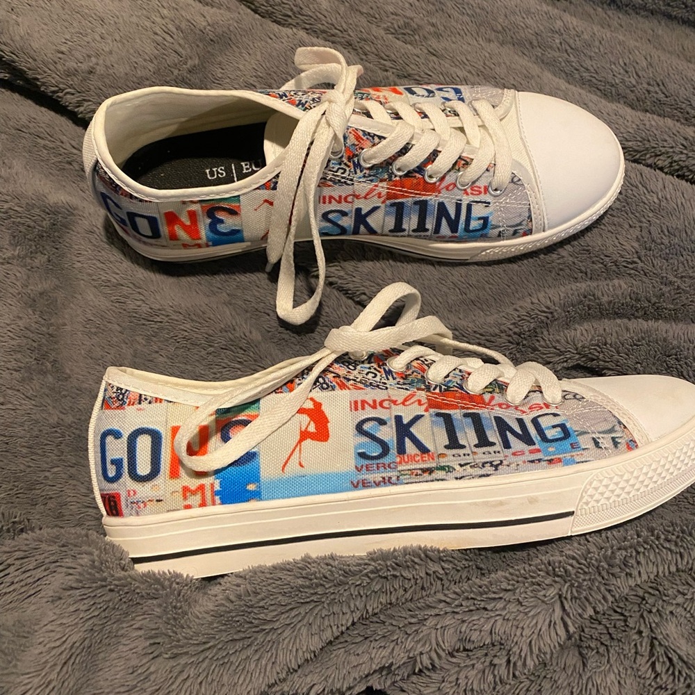 Women’s “gone skiing” sneakers size 9, or men’s size 7 New